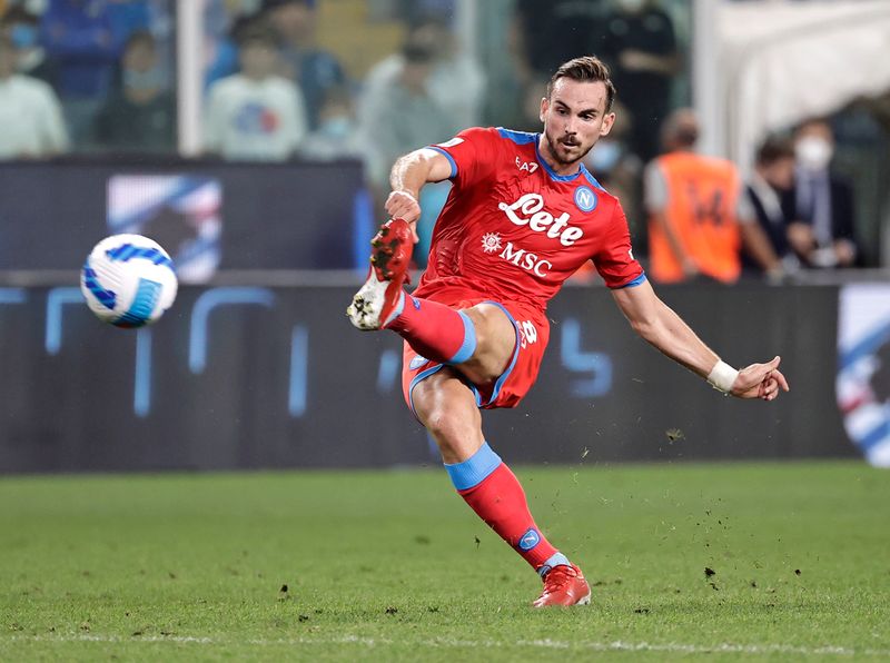 &copy; Reuters. Fabian Ruiz est l'auteur d'un des quatre buts inscrits par le Napoli contre Sampdoria /Photo prise le 23 septembre 2021/REUTERS/Ciro  De Luca