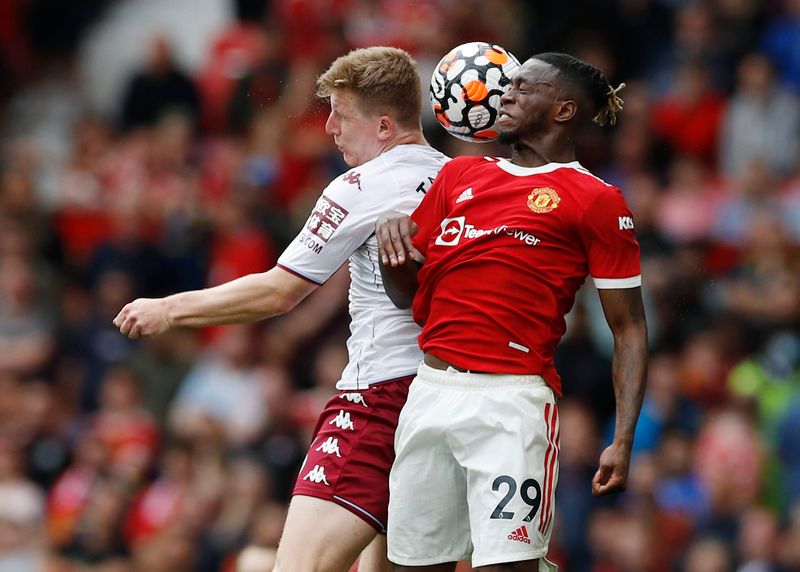 © Reuters. Première défaite de la saison à Old Trafford pour Manchester United /Photo prise le 25 septembre 2021/REUTERS/Phil Noble