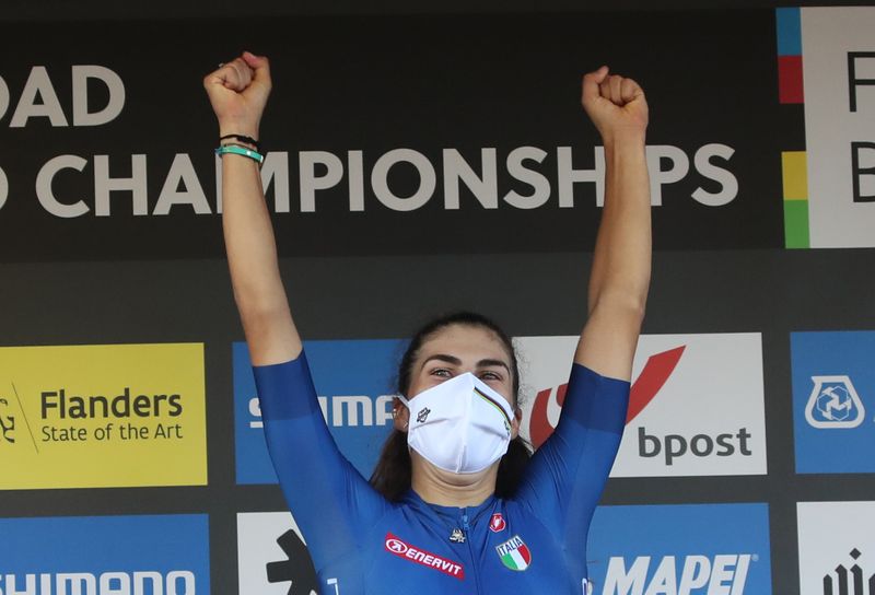 &copy; Reuters. La jeune cycliste Balsamo a plus que remporté la course face aux Pays-Bas, c'est un triomphe italien /Photo prise le 25 septembre 2021/REUTERS/Yves Herman