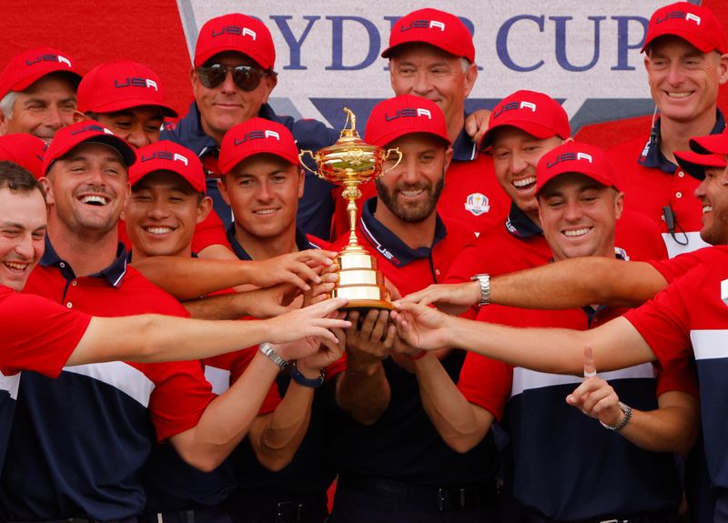 &copy; Reuters. Les États-Unis remportent leur 27e Ryder Cup en 43 éditions./Photo prise le 26 septembre 2021/REUTERS/Brian Snyder
