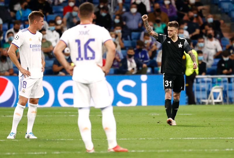 © Reuters. La dernière défaite du Real Madrid à domicile en Ligue des champions remontait au 21 octobre dernier./Photo prise le 28 septembre 2021/REUTERS/Juan Medina