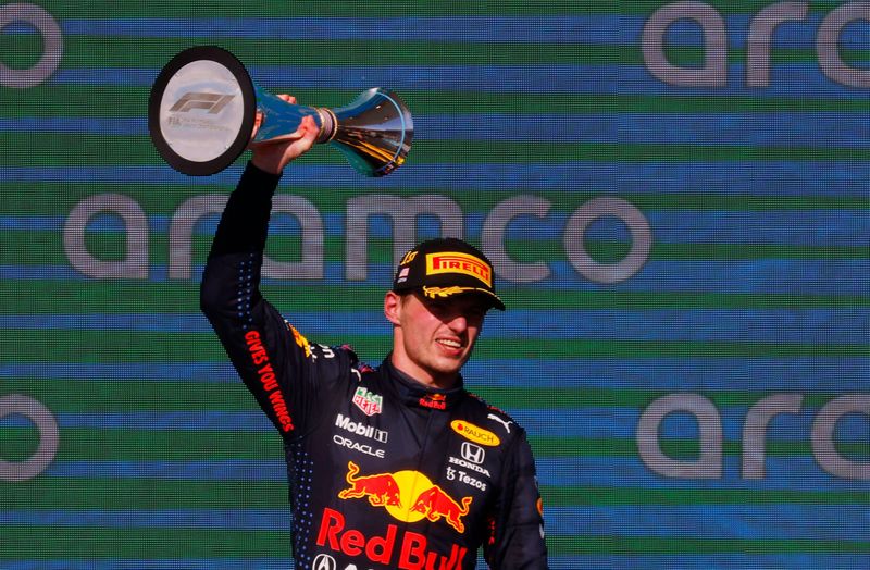 &copy; Reuters. Il reste 5 GP et 12 points d’avance pour Max Verstappen. /Photo prise le 24 octobre 2021/REUTERS/Brian Snyder