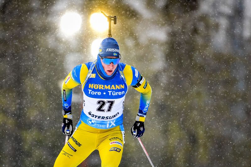© Reuters. Sebastian Samuelsson a remporté le premier sprint de la saison./Photo prise le 19 mars 2021/REUTERS/TT News Agency