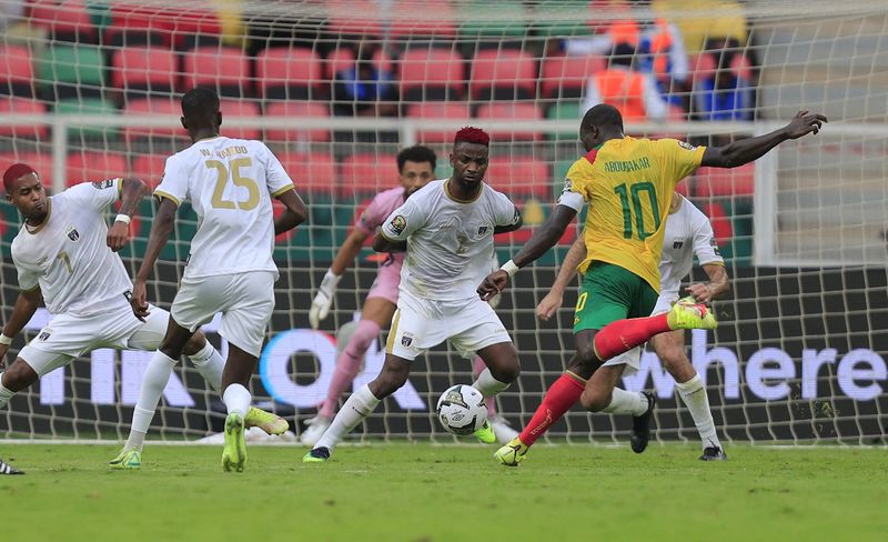 &copy; Reuters. Vincent Aboubakar a marqué son cinquième but de la compétition ! /Photo prise le 17 janvier 2022/REUTERS/Thaier Al-Sudani