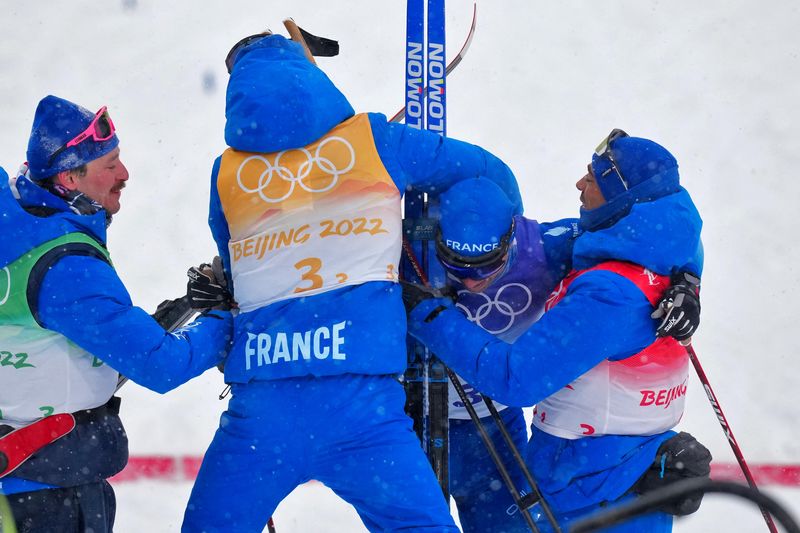 © Reuters. Après Sotchi et Pyeongchang, le relais français remporte sa troisième médaille de bronze à Pékin. /Photo prise le 13 février 2022/REUTERS/USA TODAY USPW