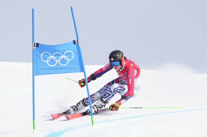 © Reuters. Petra Vlhova, ici aux Jeux olympiques, a obtenu une nouvelle victoire en Coupe du monde./Photo prise le 7 février 2022/REUTERS/USA TODAY USPW