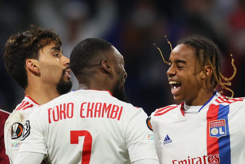 © Reuters. Lyon revient à 7 points du podium de Ligue 1./Photo prise le 4 novembre 2021/REUTERS/Denis Balibouse