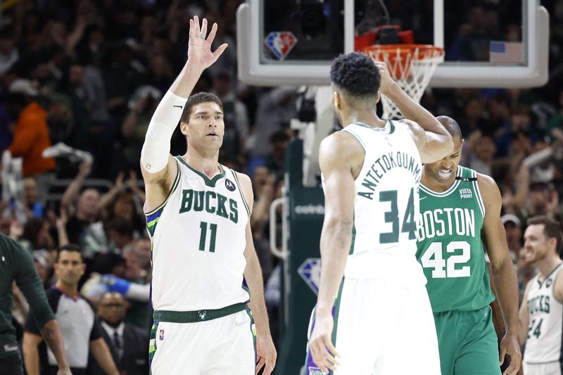 &copy; Reuters. Les Milwaukee Bucks conservent leur avantage du terrain contre les Celtics./Photo prise le 7 mai 2022/REUTERS/USA Today Sports