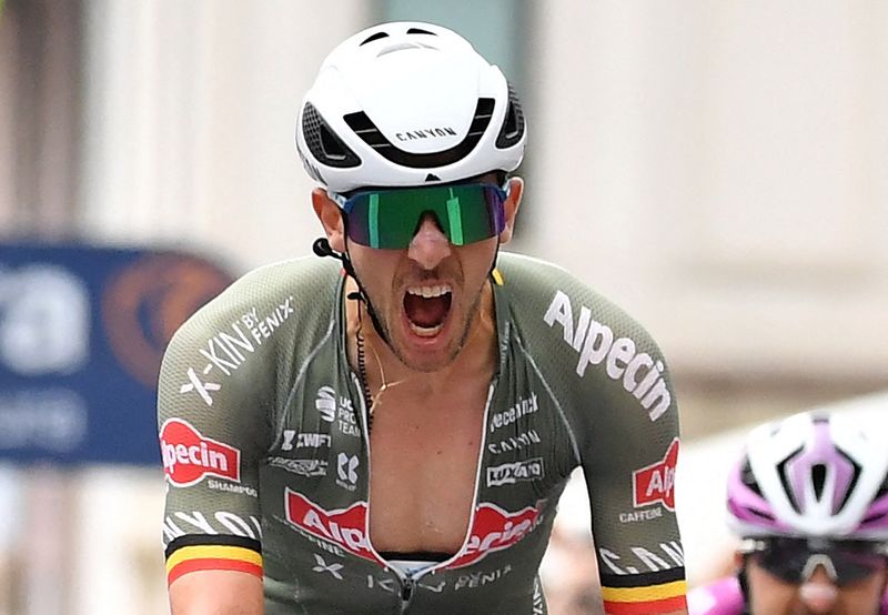 &copy; Reuters. Dries de Bondt apporte à la Alpecin-Fenix sa troisième victoire sur ce Giro 2022./Photo prise le 26 mai 2022/REUTERS/Jennifer Lorenzini