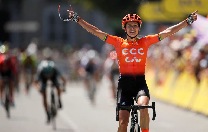 © Reuters. Marianne Vos a remporté la 31e victoire d'étape de sa carrière sur le Giro féminin. /Photo prise le 19 juillet 2019/REUTERS/Gonzalo Fuentes