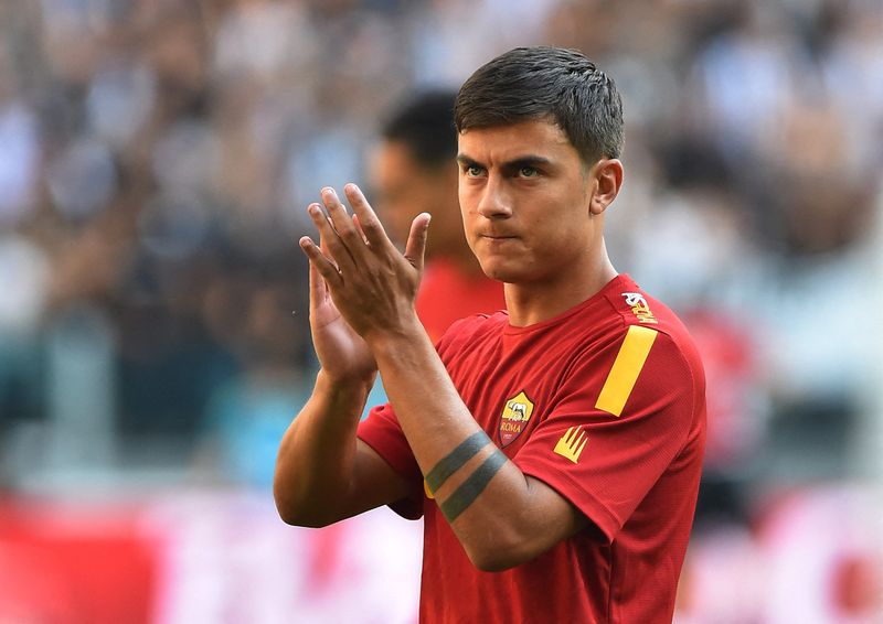&copy; Reuters. Paulo Dybala a inscrit ses 2 premiers buts pour la Roma. /Photo prise le 27 août 2022/REUTERS/Massimo Pinca