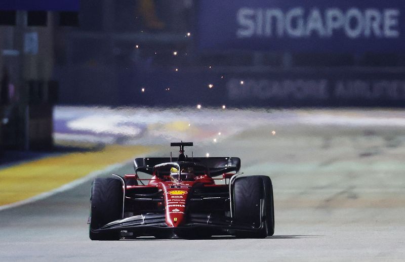 &copy; Reuters. Nouvelle pole position pour Charles Leclerc à Singapour ce samedi./Photo prise le 1 octobre 2022/REUTERS/EDGAR SU