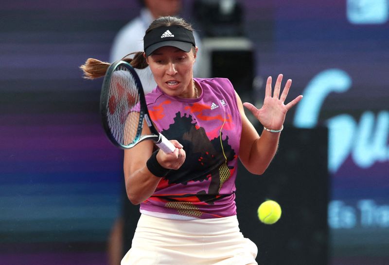 &copy; Reuters. Qualification de Jessica Pegula pour les demi-finales du tournoi de Guadalajara./Photo prise le 21 octobre 2022/REUTERS/HENRY ROMERO