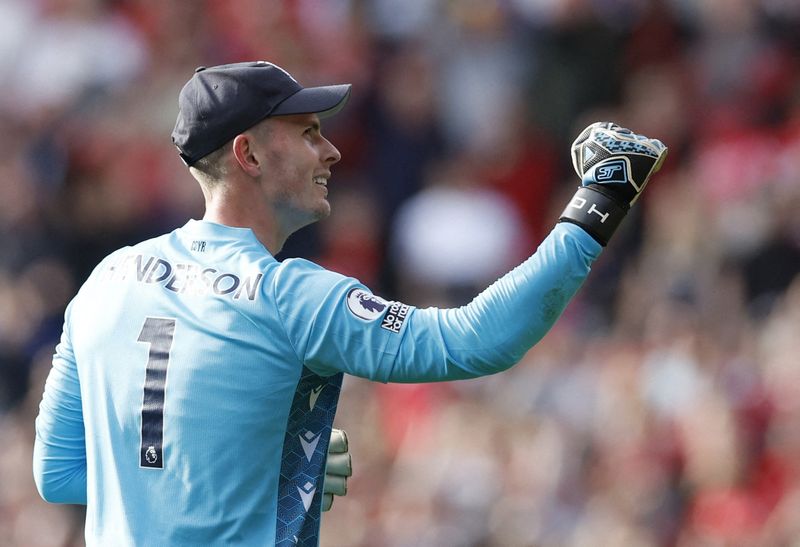 &copy; Reuters. Énorme prestation de Dean Henderson qui a conservé sa cage inviolée pour permettre à Nottingham de s'imposer./Photo prise le 22 octobre 2022/REUTERS/JASON CAIRNDUFF