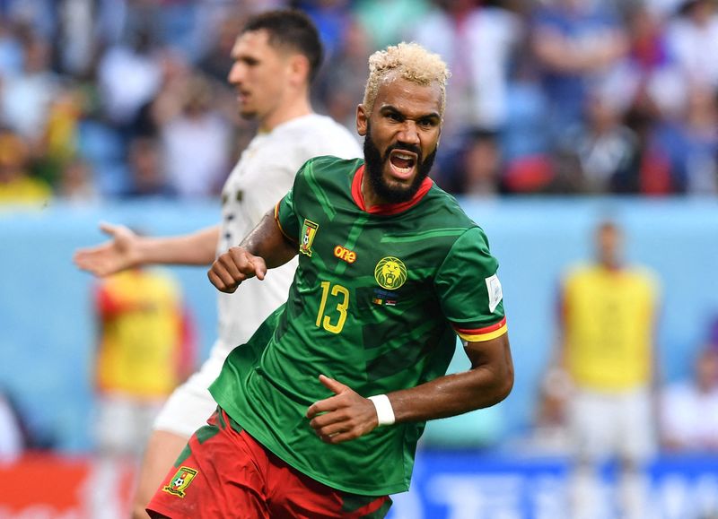 © Reuters. Eric Maxim Choupo-Moting a inscrit son 21e but en sélection nationale pour permettre au Cameroun de décrocher le point du match nul face à la Serbie. /Photo prise le 28 novembre 2022/REUTERS/Jennifer Lorenzini