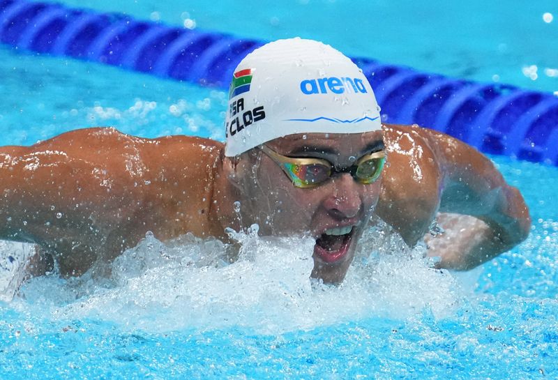 © Reuters. Chad le Clos totalise désormais 12 médailles d'or lors des Championnats du monde en petit bassin. /Photo prise le 27 juillet 2021/REUTERS/USA TODAY USPW