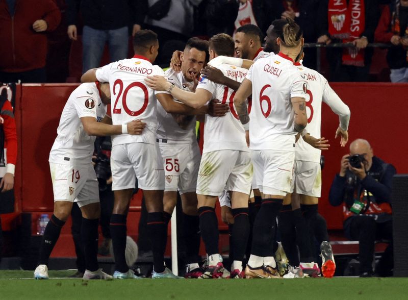 &copy; Reuters. La fin de match a été fatale pour Seville. /Photo prise le 16 février 2023/REUTERS/Marcelo del Pozo