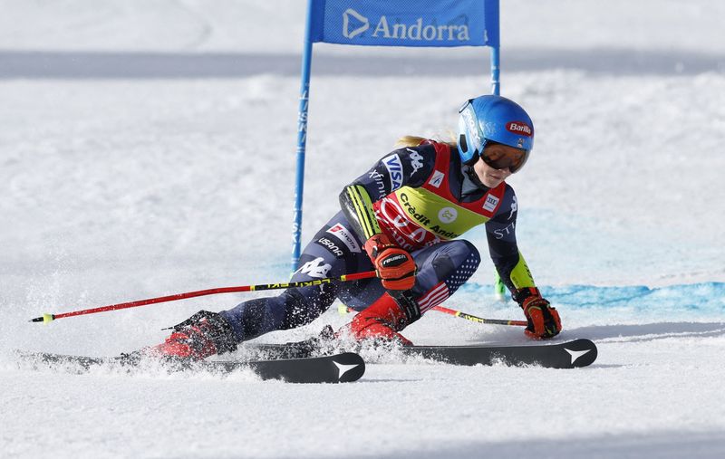 © Reuters. Avec sa victoire sur le slalom géant de Soldeu, Mikaela Shiffrin totalise désormais 88 succès en Coupe du monde. /Photo prise le 19 mars 2023/REUTERS/Albert Gea