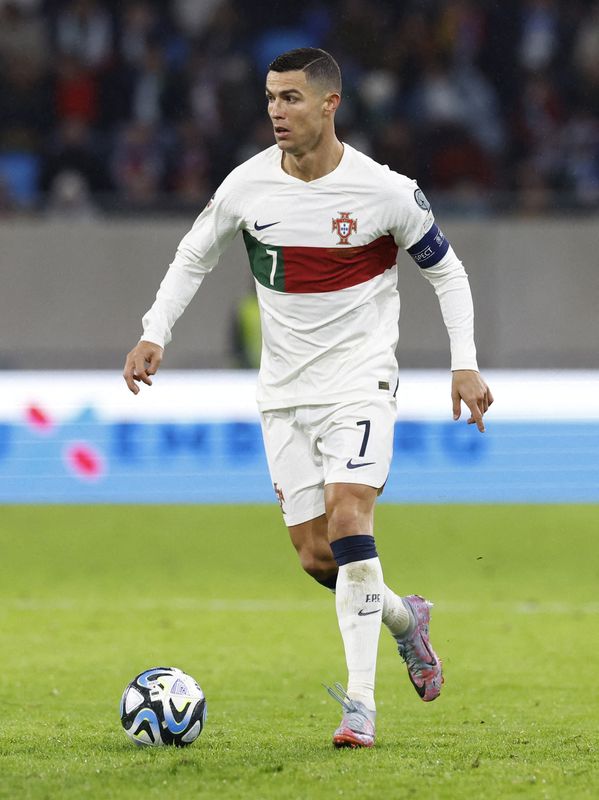 &copy; Reuters. Cristiano Ronaldo, auteur d'un nouveau doublé dimanche avec le Portugal.  /Photo prise le 26 mars 2023/REUTERS/Piroschka Van De Wouw
