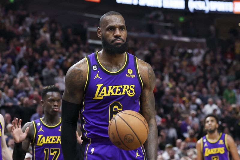 © Reuters. Les Lakers retombent dans leurs travers. /Photo prise le 5 avril 2023/REUTERS/USA Today Sports