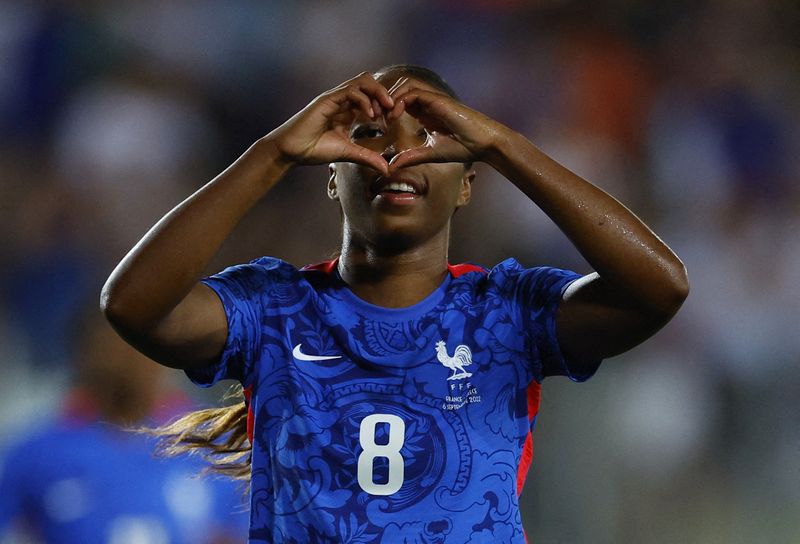 © Reuters. Grace Geyoro a contribué au succès des Françaises en inscrivant le 14e but de sa carrière en sélection. /Photo prise le 6 septembre 2022/REUTERS/Christian Hartmann