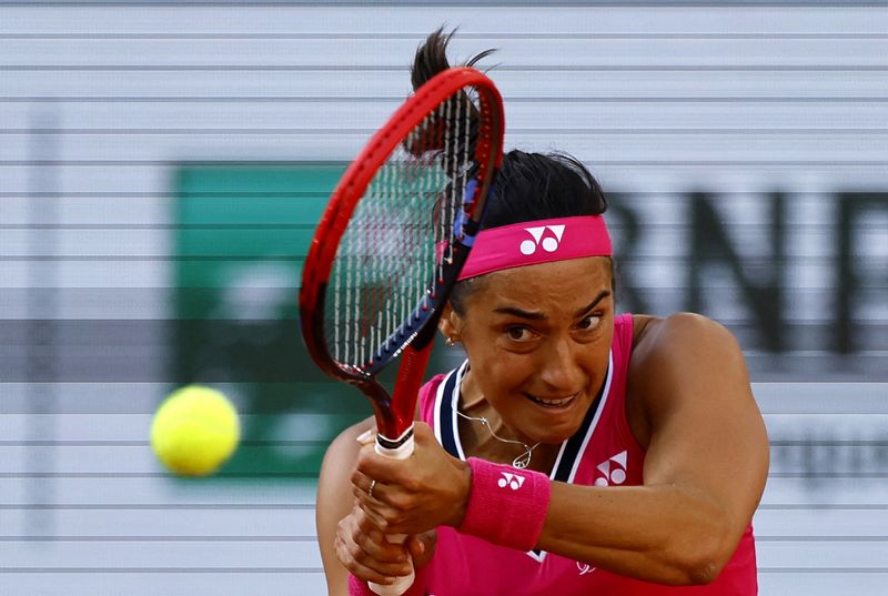 &copy; Reuters. Caroline Garcia se hisse au second tour de Roland-Garros. /Photo prise le 29 mai 2023/REUTERS/Clodagh Kilcoyne