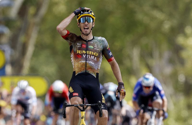 &copy; Reuters. Vainqueur d'une étape sur le Tour de France 2022, Laporte reste leader du Critérium du Dauphiné./Photo prise le 22 juillet 2022/REUTERS/Gonzalo Fuentes
