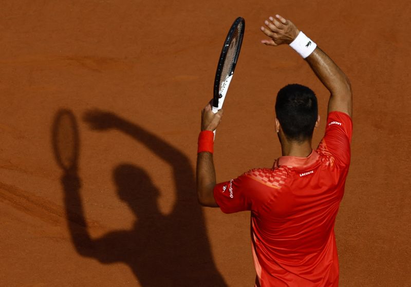 © Reuters. Novak Djokovic a déroulé en fin de match, sans devoir forcer son talent.  /Photo prise le 9 juin 2023/REUTERS/Clodagh Kilcoyne