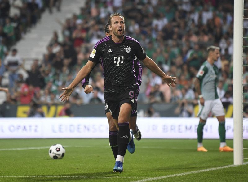 © Reuters. Harry Kane a ouvert son compteur avec le Bayern Munich.   /Photo prise le 18 août 2023/REUTERS/FABIAN BIMMER