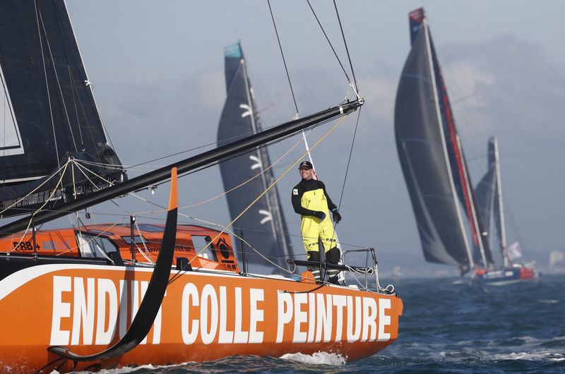 © Reuters. Kevin Escoffier a notamment remporté le Trophée Jules-Verne en 2012 aux côtés de Loïck Peyron./Photo prise le 8 novembre 2020/REUTERS/Stephane Mahe