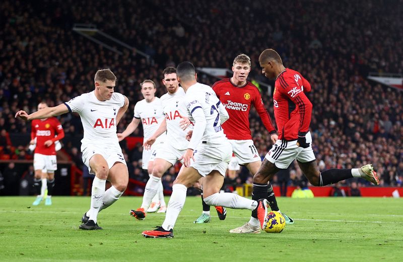© Reuters. Tottenham n'a gagné qu'un seul des sept derniers matchs face à Manchester            /Photo prise le 14 janvier 2024/REUTERS/CARL RECINE